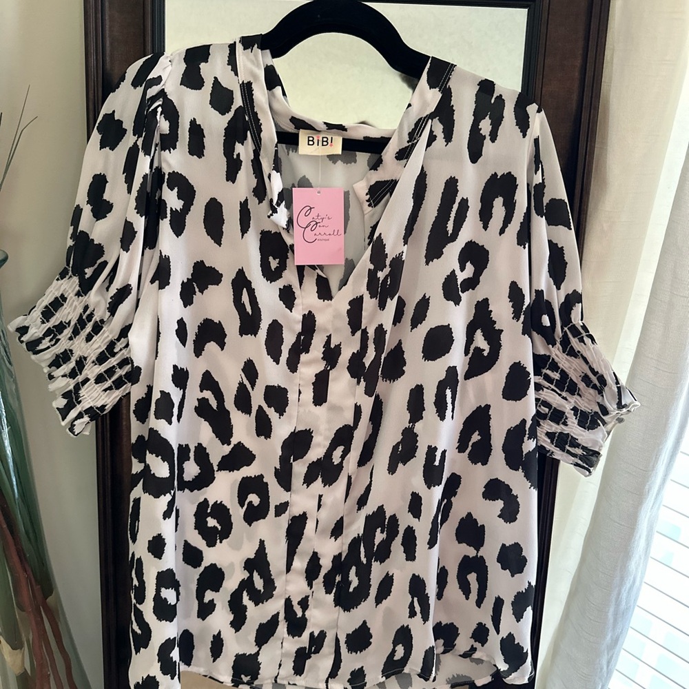 Women's Leopard Print Top - Black and White